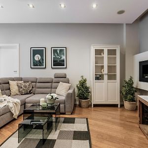 Deluxe Appartement met Twee Slaapkamers